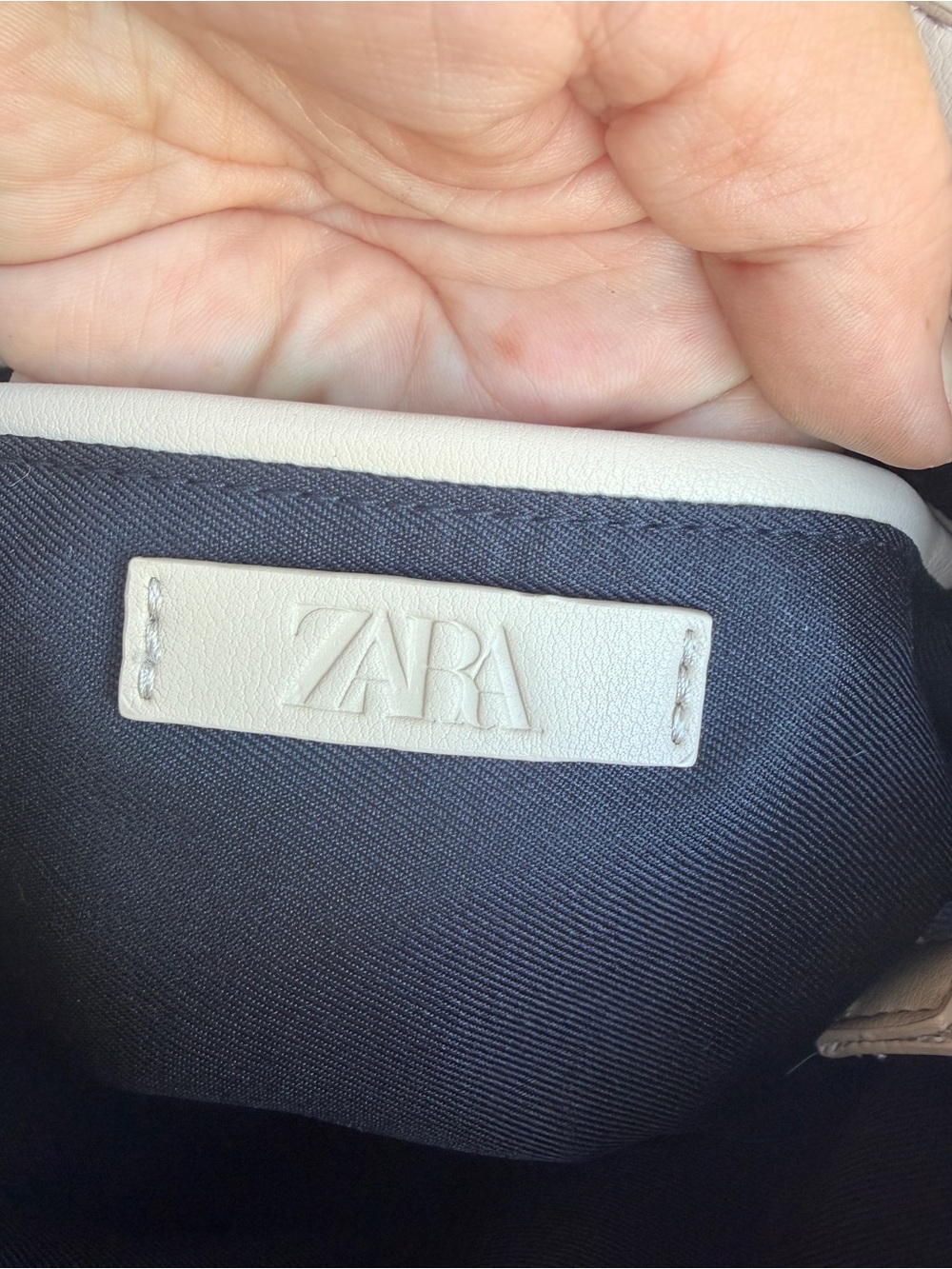 NWT Zara “Sold Out” Cream Gold Studded Bucket Bag | Crossbody Strap & Top Handle - Picture 4 of 16